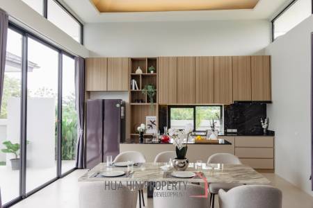 Luxurious Villa in Pran Buri with Private Pool