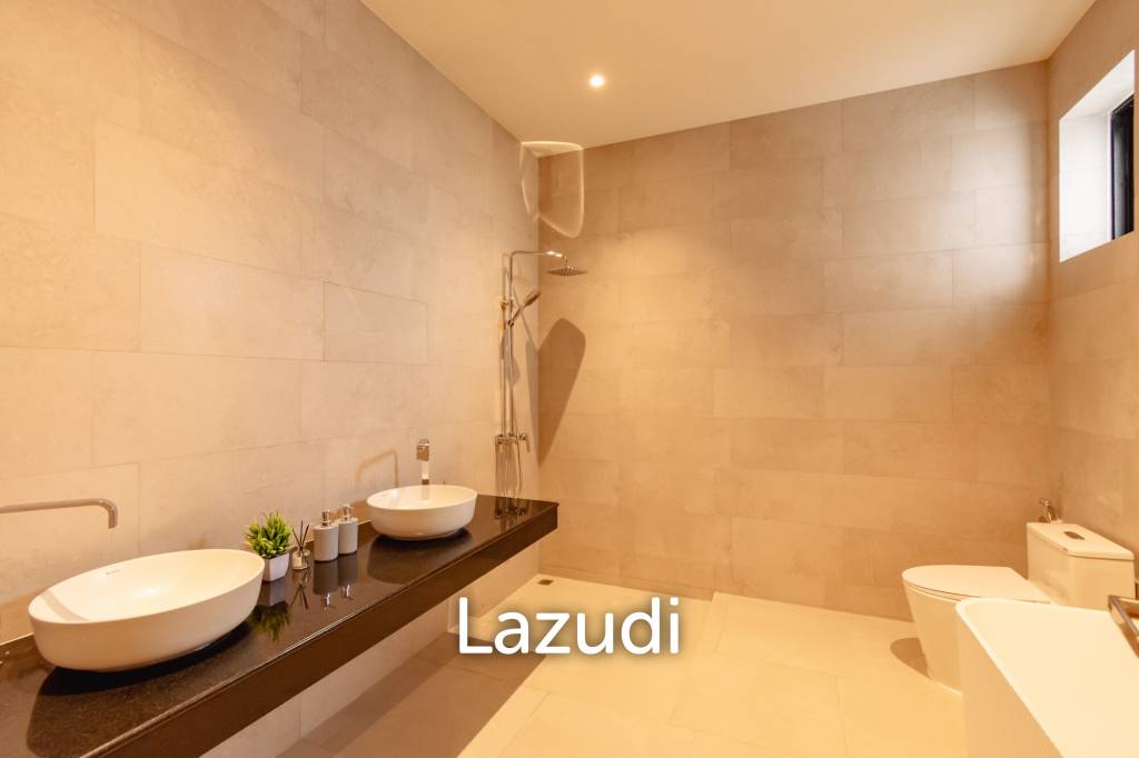 Luxurious Villa in Pran Buri with Private Pool