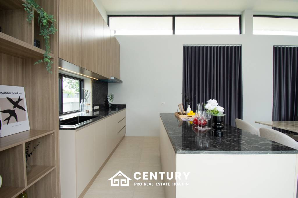 Luxurious Villa in Pran Buri with Private Pool