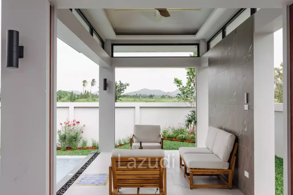 Luxurious Villa in Pran Buri with Private Pool