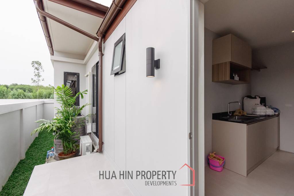 Luxurious Villa in Pran Buri with Private Pool