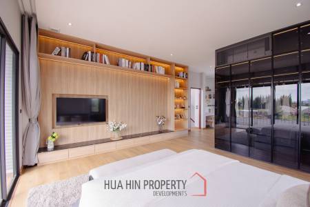 3 Bed 2 Bath 353 SQ.M Woodsborough Hua Hin