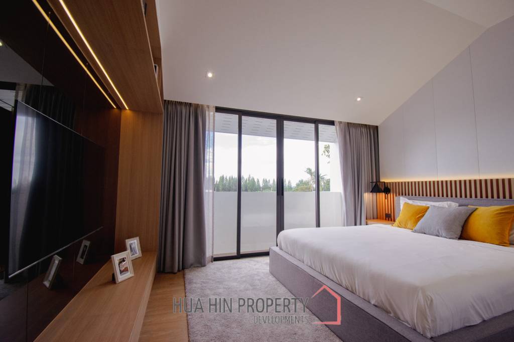 3 Bed 2 Bath 353 SQ.M Woodsborough Hua Hin