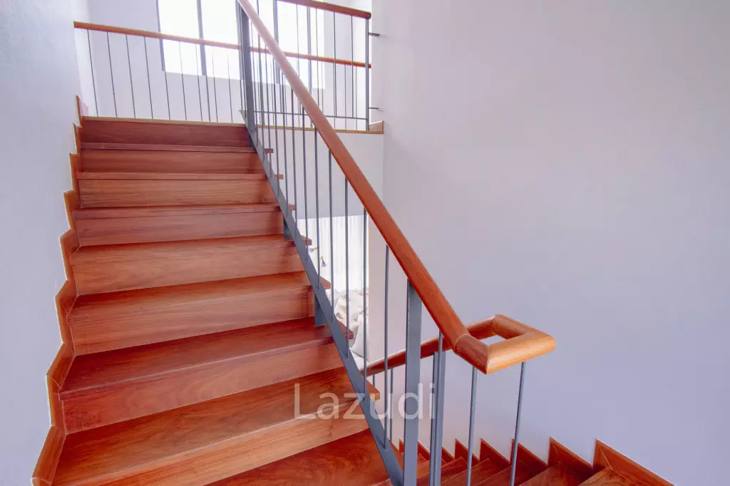 3 Bed 2 Bath 353 SQ.M Woodsborough Hua Hin