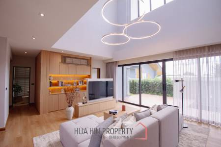 3 Bed 2 Bath 353 SQ.M Woodsborough Hua Hin