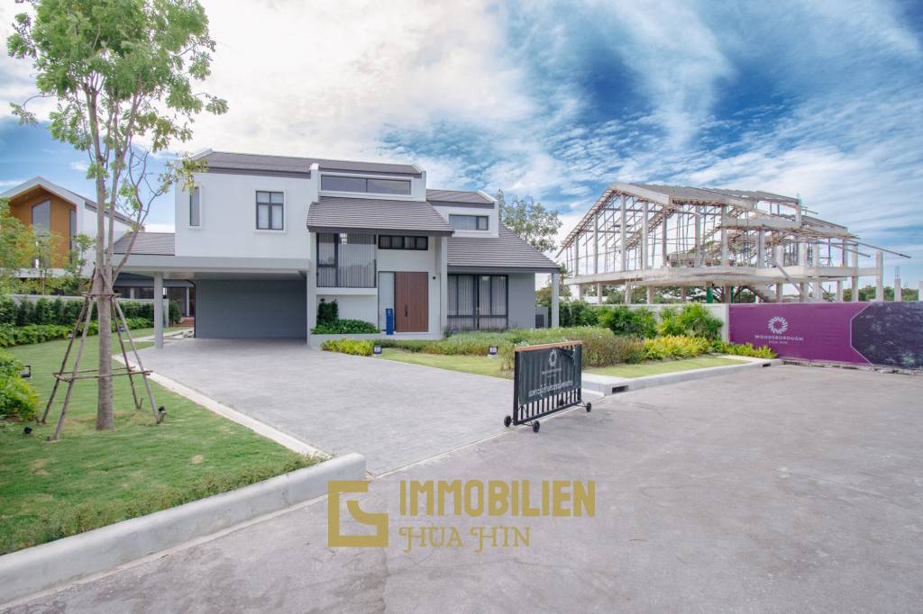 3 Bed 2 Bath 353 SQ.M Woodsborough Hua Hin