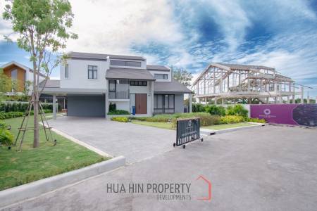 3 Bed 2 Bath 353 SQ.M Woodsborough Hua Hin