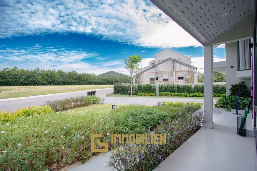 3 Bed 2 Bath 353 SQ.M Woodsborough Hua Hin