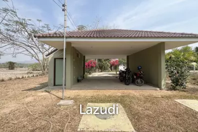 ขายบ้าน 2 หลัง 5 ห้องนอน พร้อมสระว่ายน้ำและวิวภูเขา