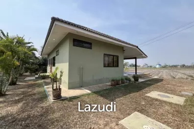 ขายบ้าน 2 หลัง 5 ห้องนอน พร้อมสระว่ายน้ำและวิวภูเขา