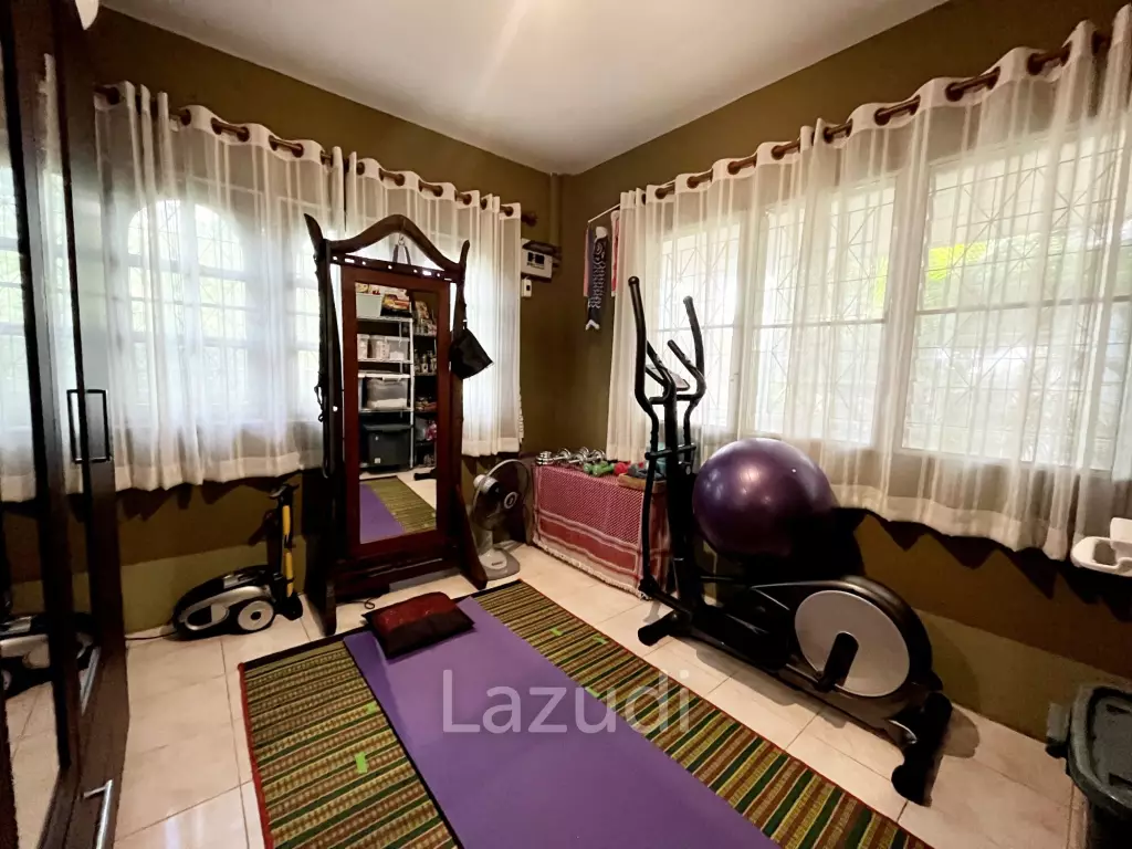 2 Houses for sale with Swimming Pool and Mountain view