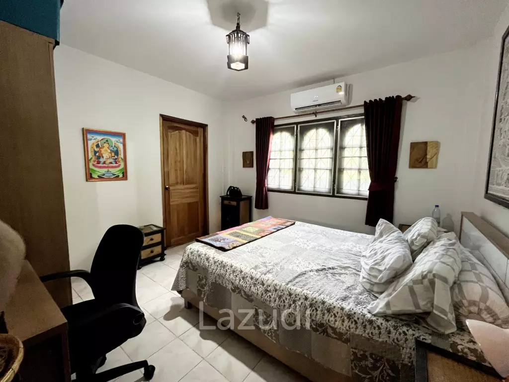 2 Houses for sale with Swimming Pool and Mountain view
