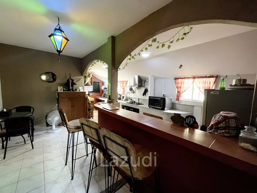 2 Houses for sale with Swimming Pool and Mountain view