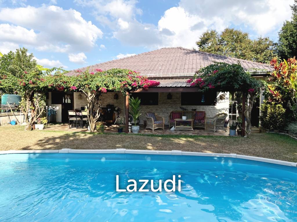 2 Houses for sale with Swimming Pool and Mountain view