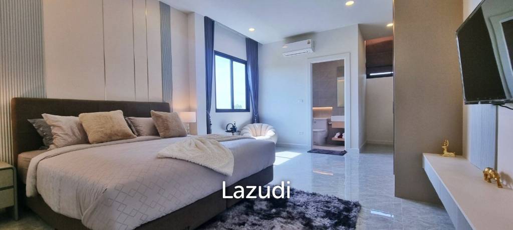 5 Beds 6 Baths 407 SQ.M. Enchant Villa Pattaya