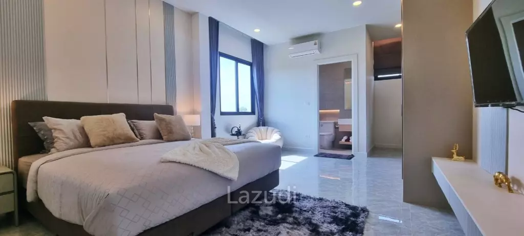 5 Beds 6 Baths 407 SQ.M. Enchant Villa Pattaya
