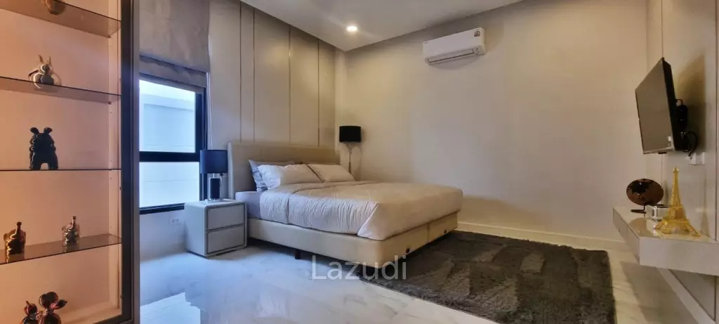 5 Beds 6 Baths 407 SQ.M. Enchant Villa Pattaya