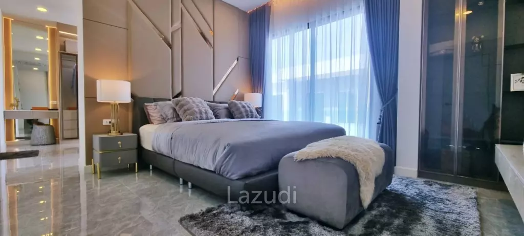 5 Beds 6 Baths 407 SQ.M. Enchant Villa Pattaya