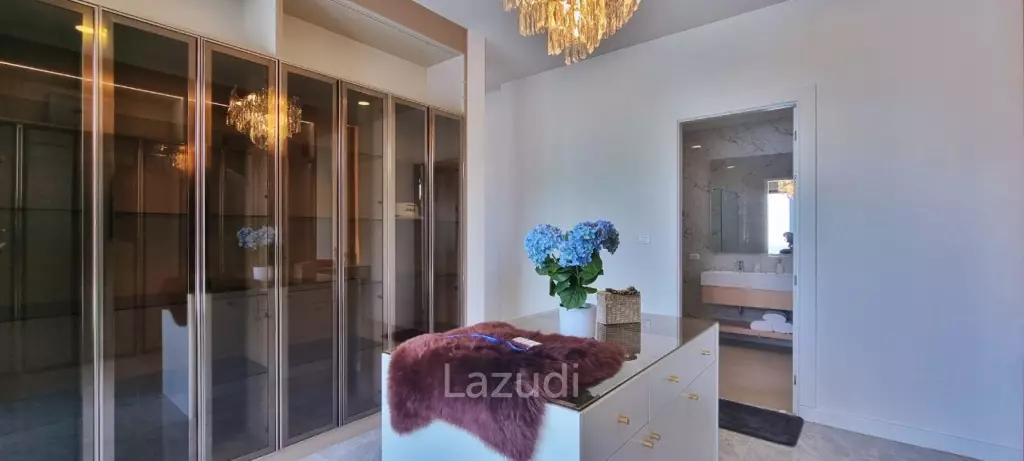 5 Beds 6 Baths 407 SQ.M. Enchant Villa Pattaya
