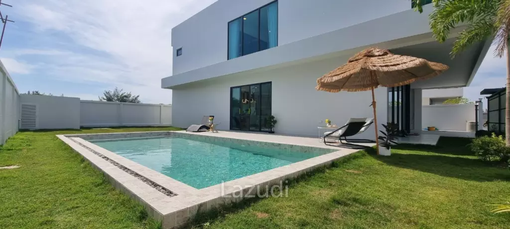 5 Beds 6 Baths 407 SQ.M. Enchant Villa Pattaya