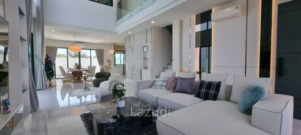 5 Beds 6 Baths 407 SQ.M. Enchant Villa Pattaya