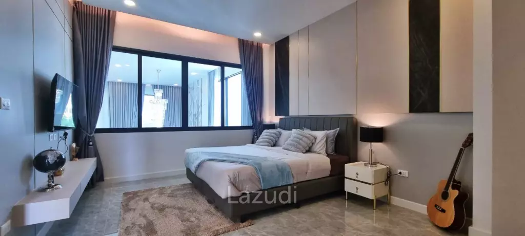 5 Beds 6 Baths 407 SQ.M. Enchant Villa Pattaya