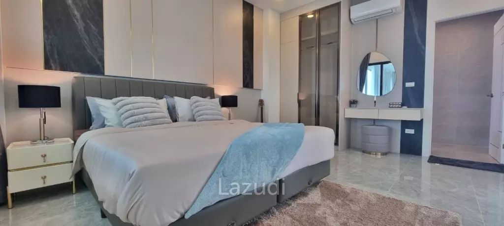 5 Beds 6 Baths 407 SQ.M. Enchant Villa Pattaya