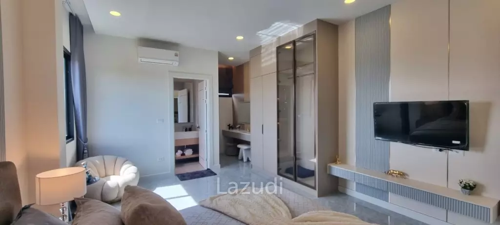 5 Beds 6 Baths 407 SQ.M. Enchant Villa Pattaya