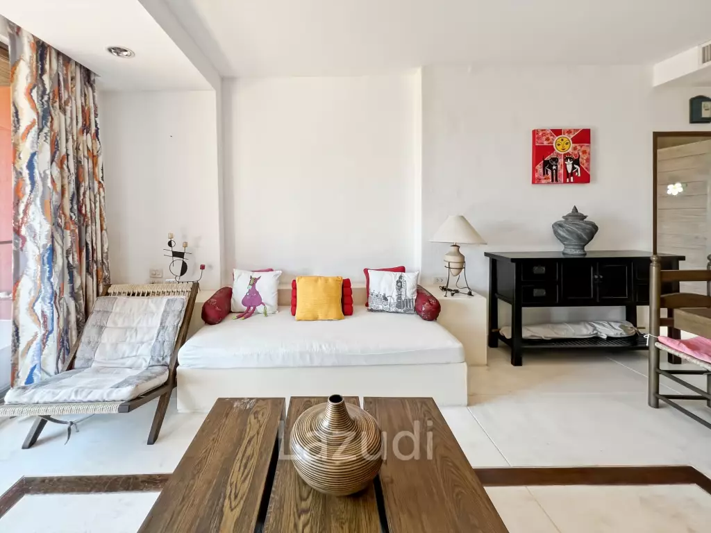 Spacious 2 Bedroom Condo in Las Tortugas Hua Hin
