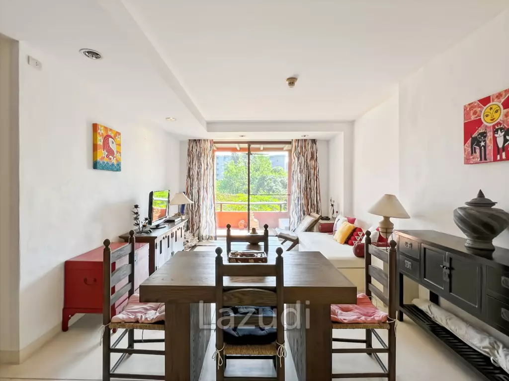 Spacious 2 Bedroom Condo in Las Tortugas Hua Hin