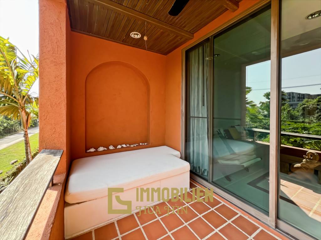 Spacious 2 Bedroom Condo in Las Tortugas Hua Hin