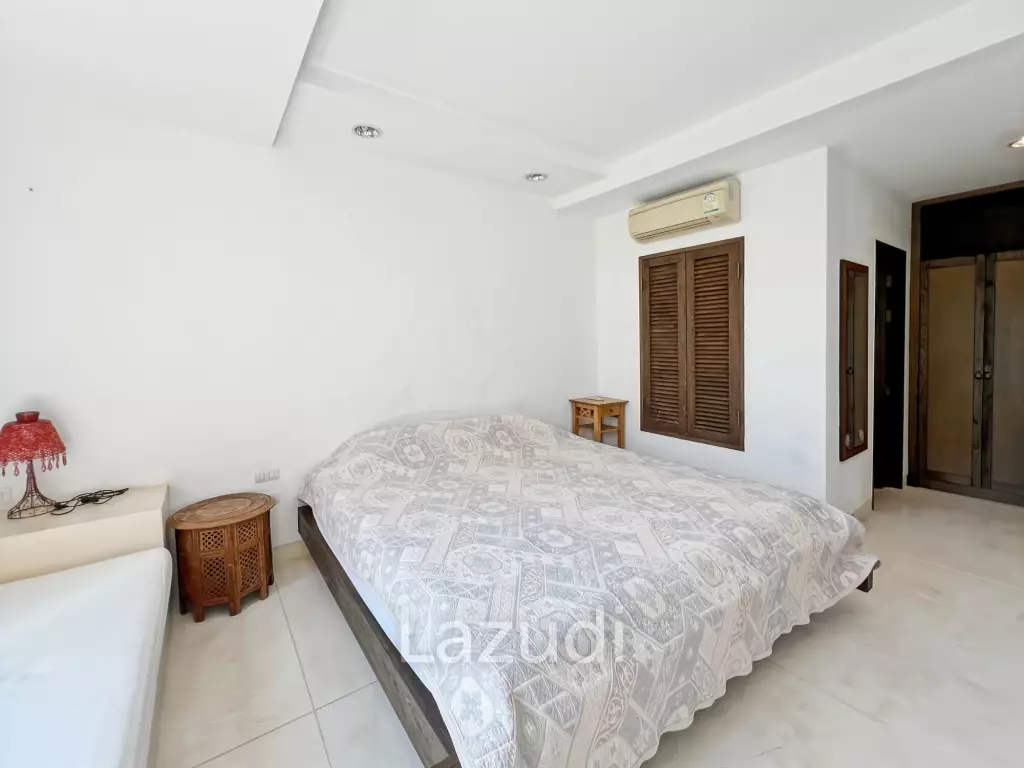 Spacious 2 Bedroom Condo in Las Tortugas Hua Hin