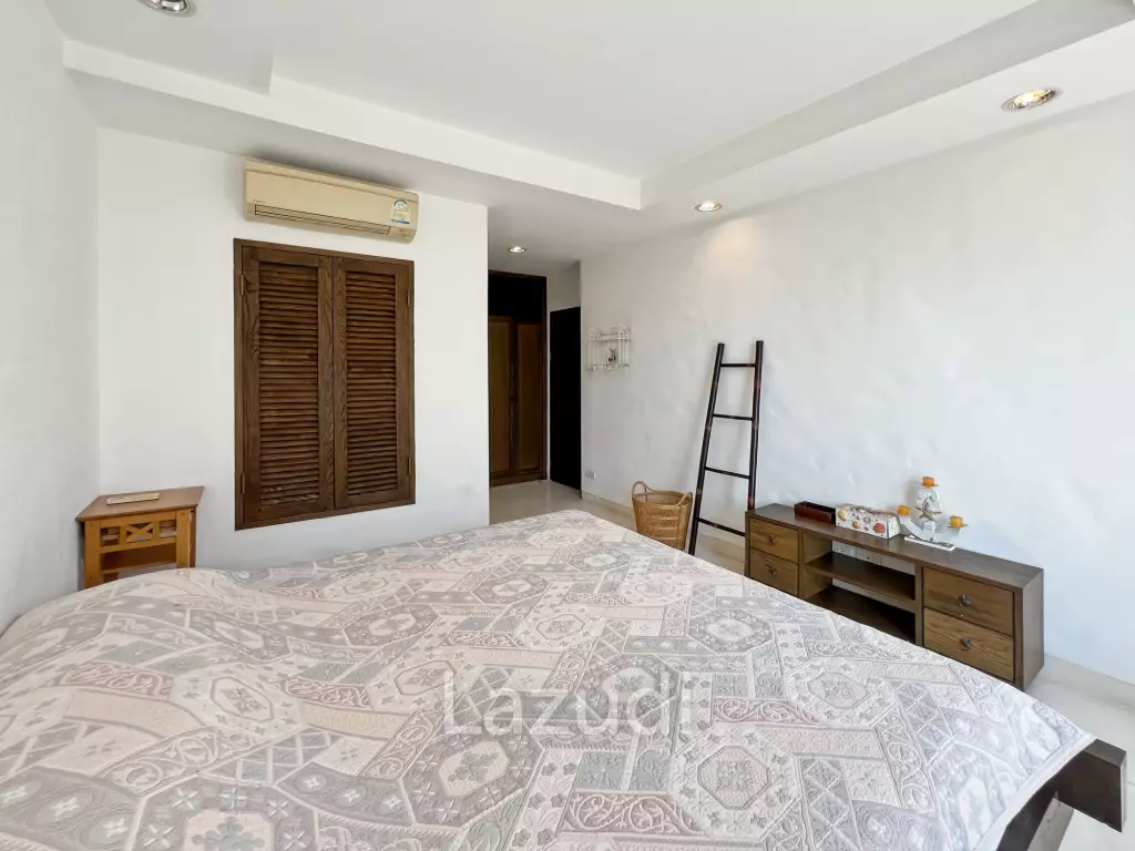 Spacious 2 Bedroom Condo in Las Tortugas Hua Hin