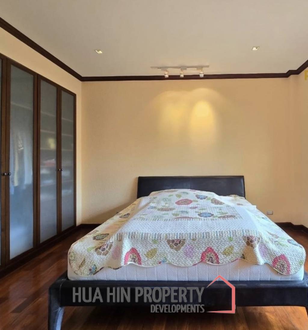 BLUE LAGOON CONDO  : 2 bed pool access unit