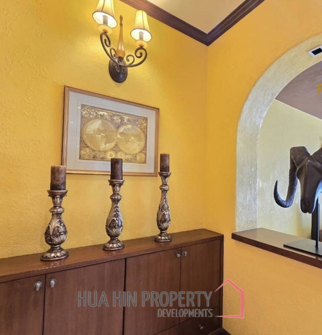 BLUE LAGOON CONDO  : 2 bed pool access unit