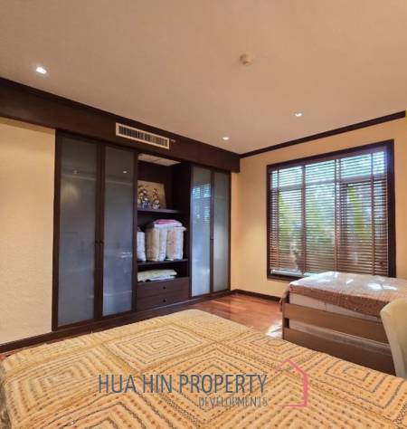 BLUE LAGOON CONDO  : 2 bed pool access unit