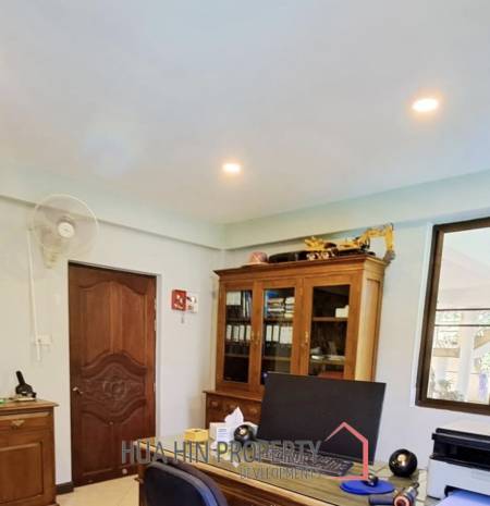ROYAL GARDEN RESORT  : 4 bed 2 storey