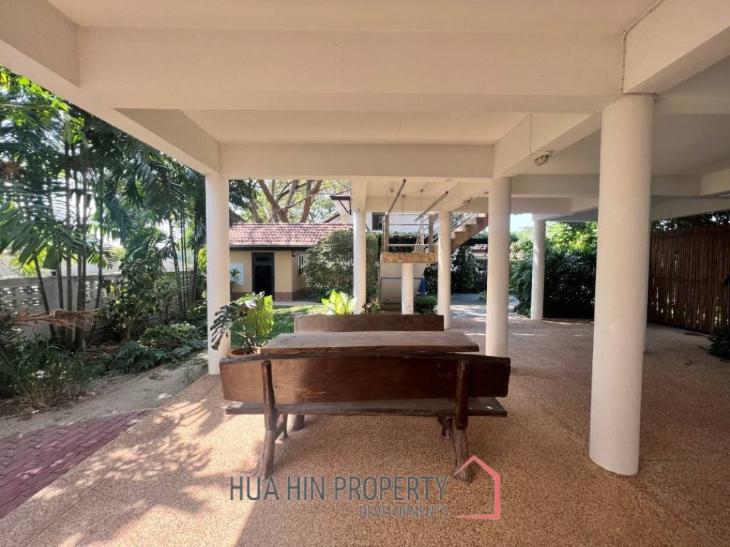 ROYAL GARDEN RESORT  : 4 bed 2 storey