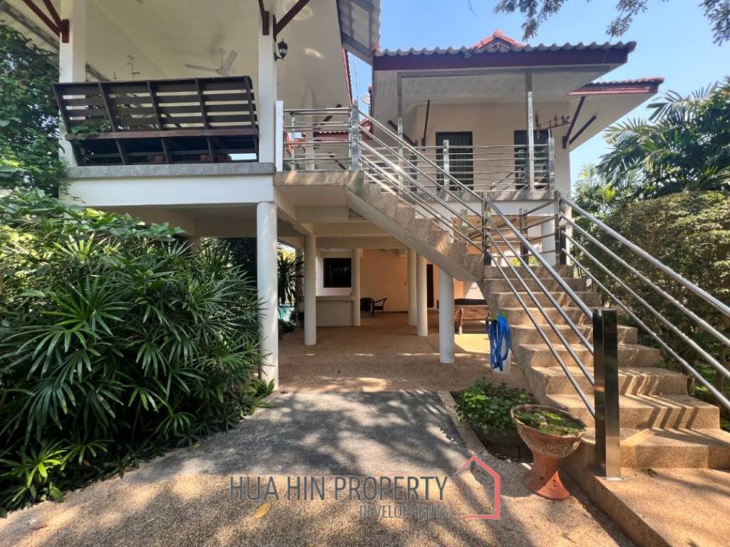 ROYAL GARDEN RESORT  : 4 bed 2 storey