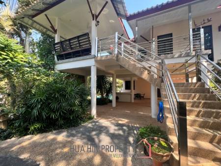 ROYAL GARDEN RESORT  : 4 bed 2 storey