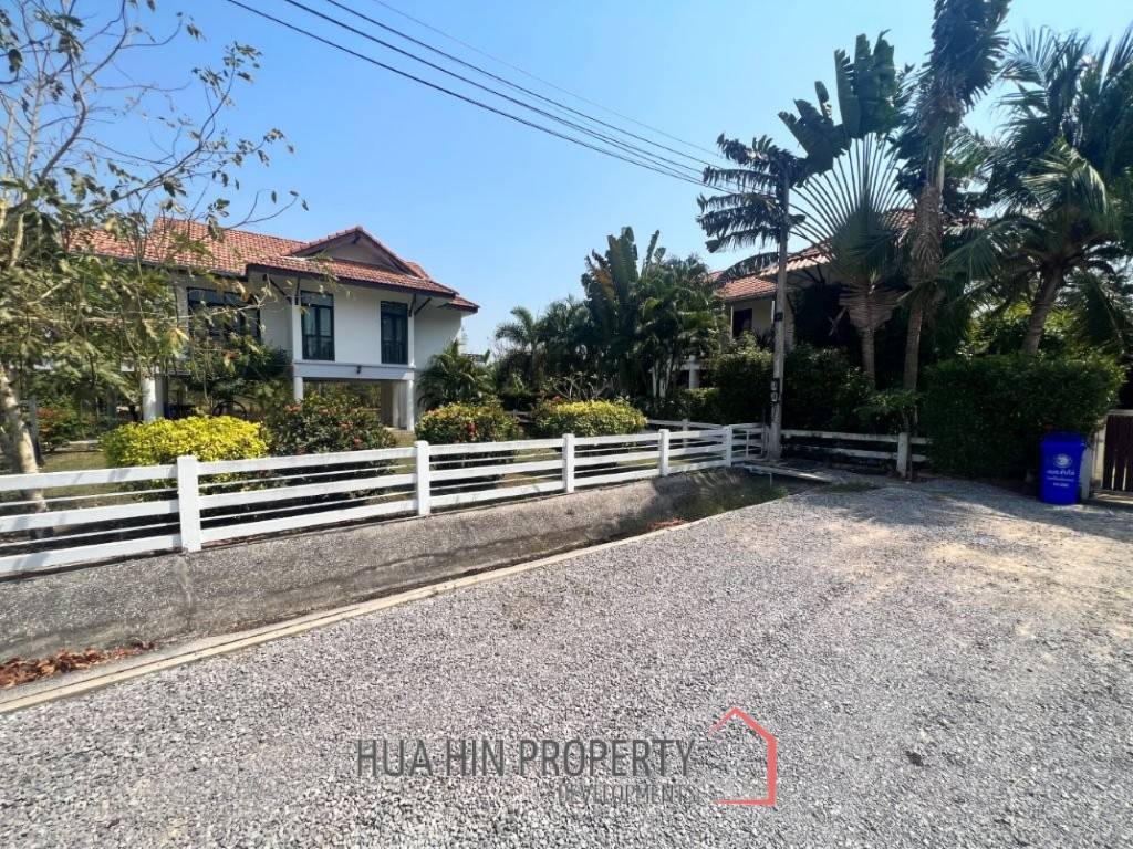 ROYAL GARDEN RESORT  : 4 bed 2 storey