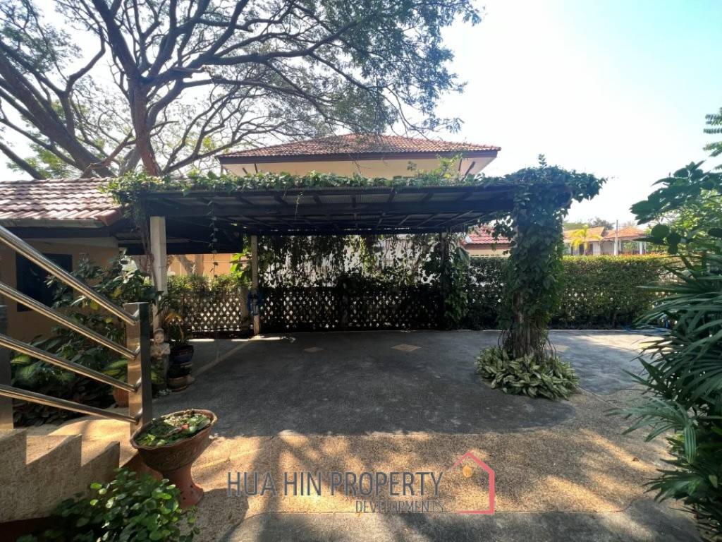 ROYAL GARDEN RESORT  : 4 bed 2 storey