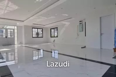 6 Beds 5 Baths 450 SQ.M. Rungsii Village
