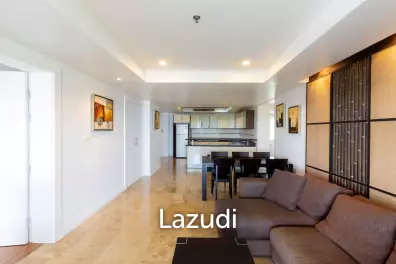 Large Seaview Condo In Peaceful Location