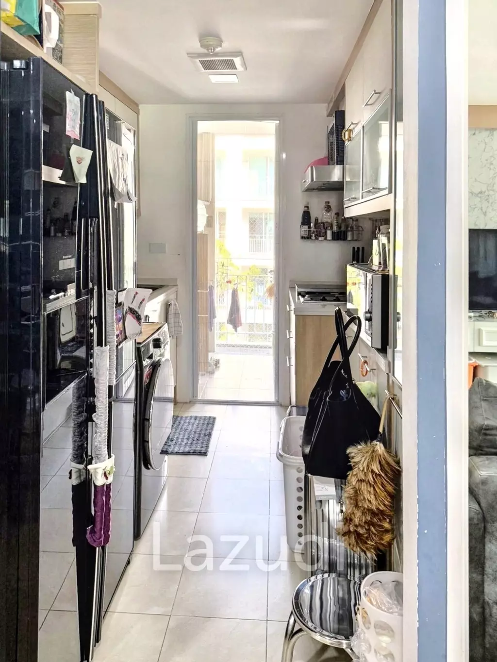 3 Bed 2 Bath 108 SQ.M The Bangkok Thanon Sub