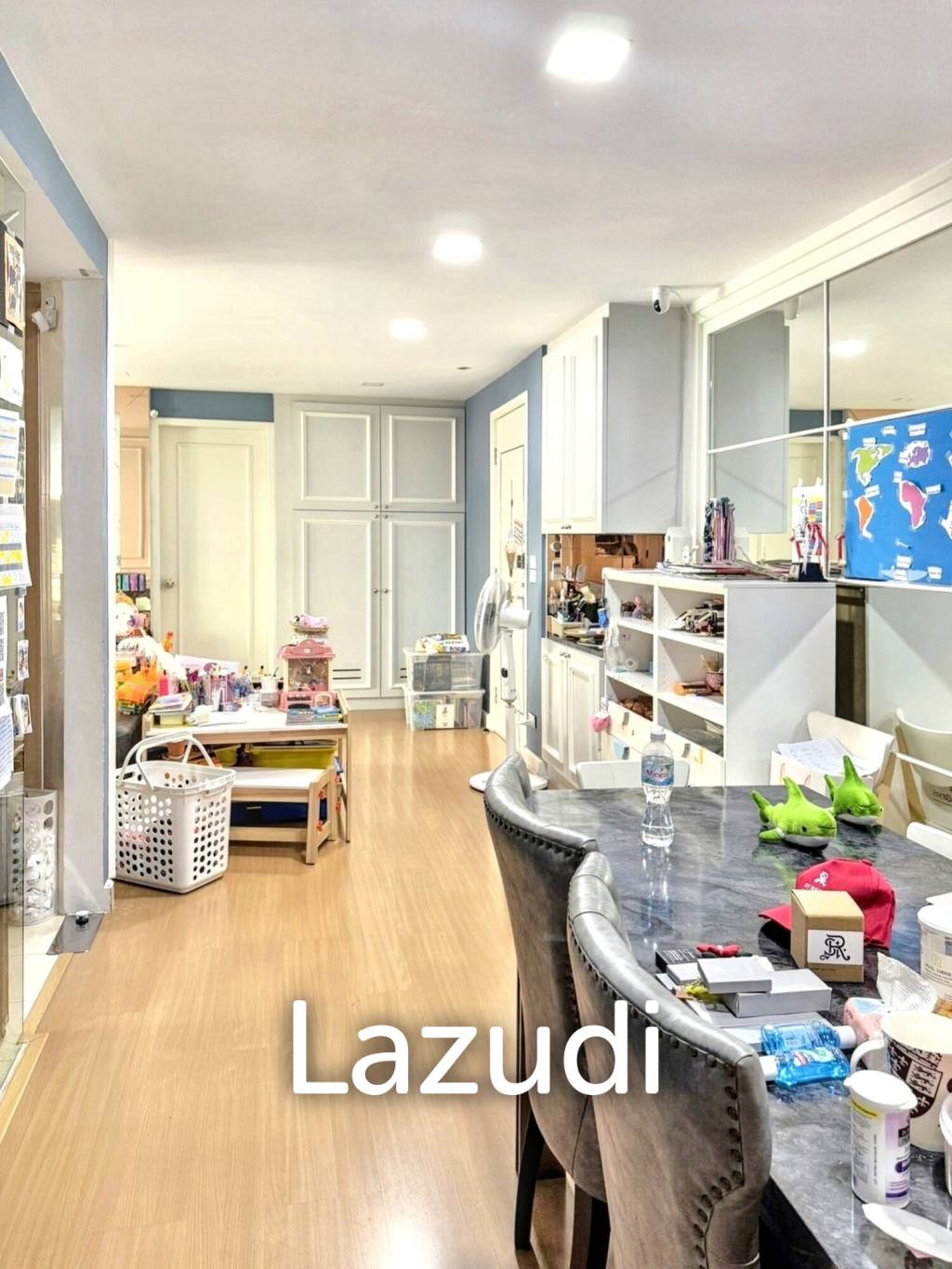 3 Bed 2 Bath 108 SQ.M The Bangkok Thanon Sub