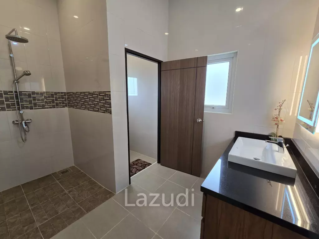 New Seaview Villa On 3,200 SQM Of Land