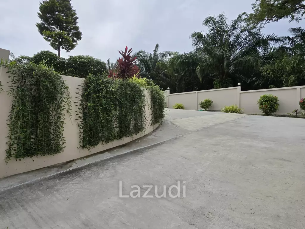 New Seaview Villa On 3,200 SQM Of Land