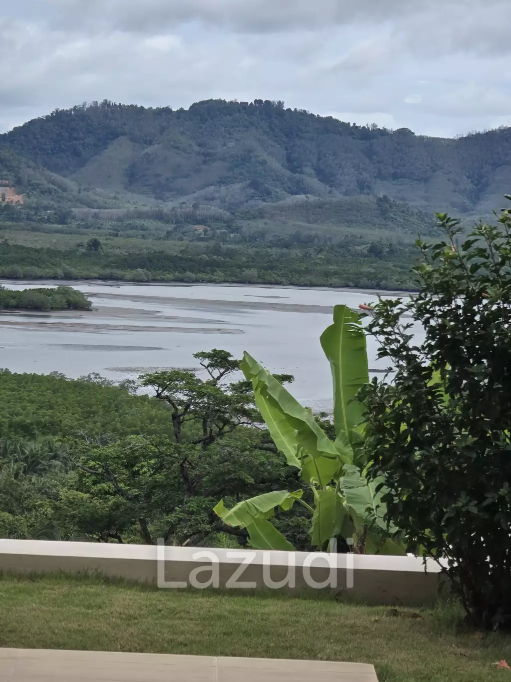 New Seaview Villa On 3,200 SQM Of Land