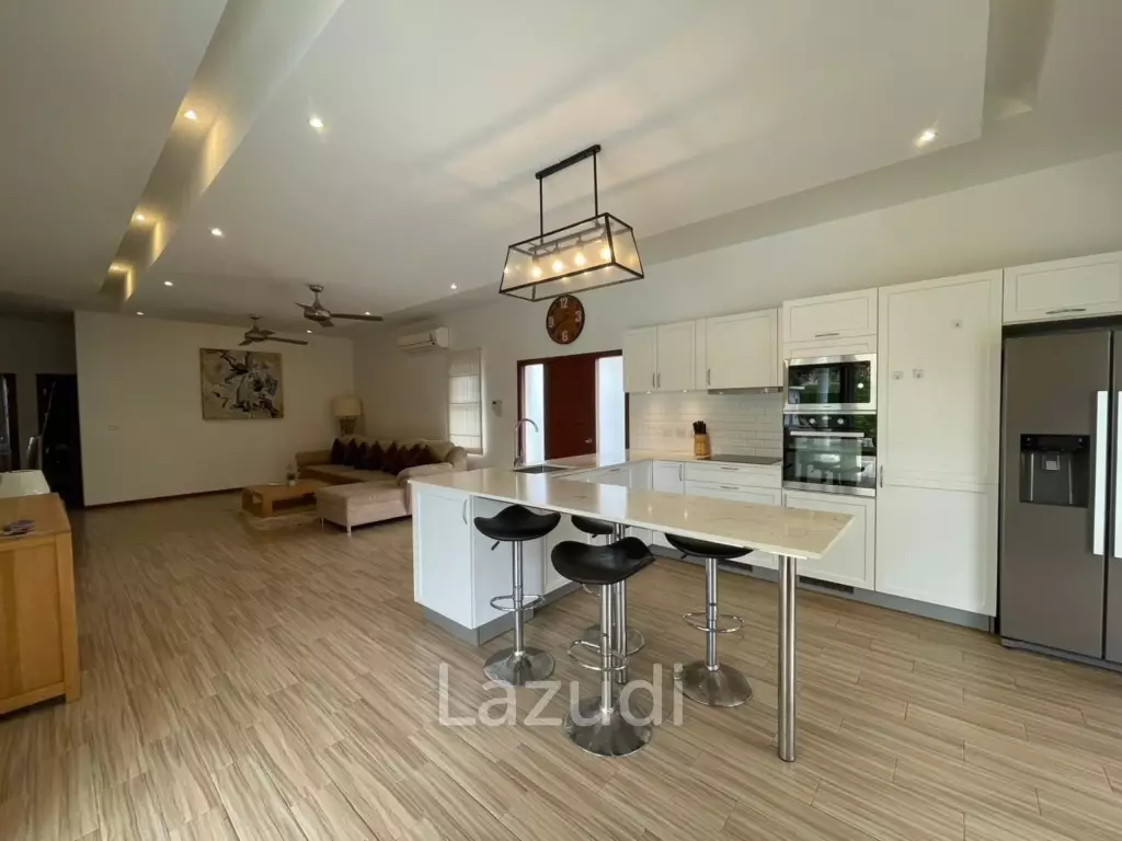 3 Bedroom Villa with Pool in Mali Prestige - For Rent
